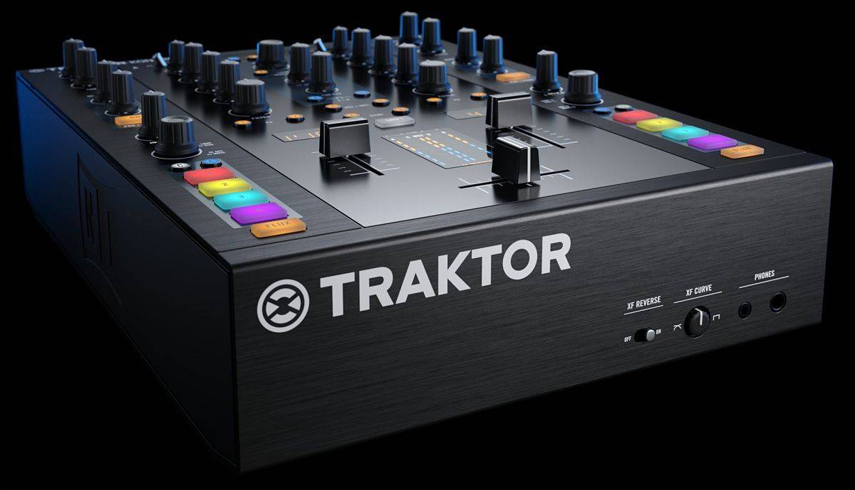Микшер Traktor Kontrol Z2
